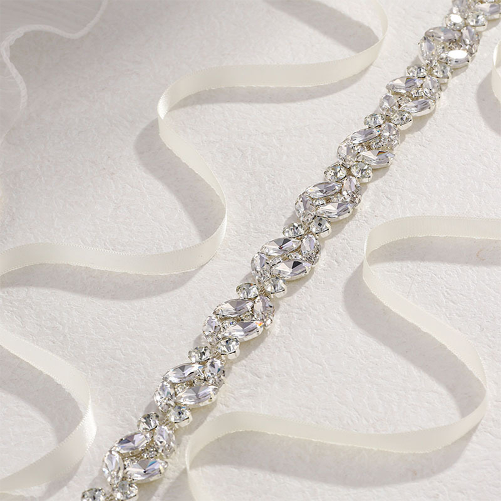 Ultra-shiny Alloy Diamond-stud - Bridal Sash Ribbon incelemesi ve fiyatı