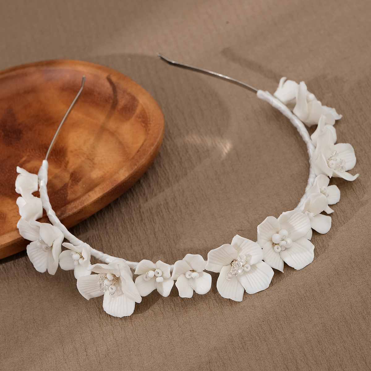 Efily Bride White Flower Hair  - Wedding Arch Flower incelemesi ve fiyatı